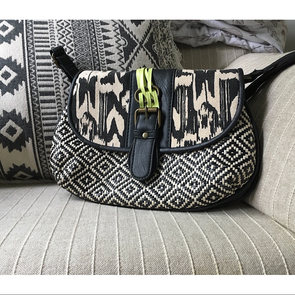 Black & White Print Bag.